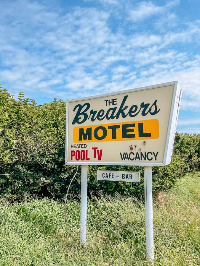 the Breakers Motel montauk sign