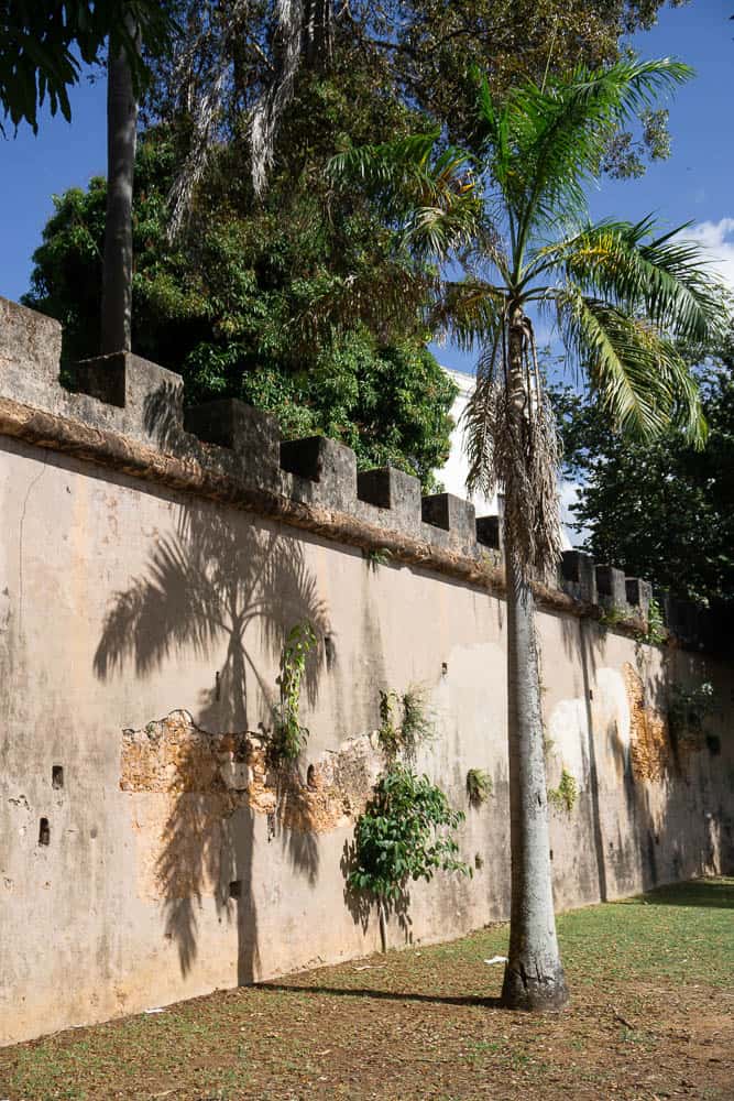 wall along the passeo del morro old san juan puerto rico